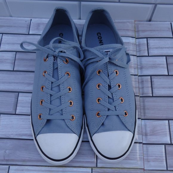 SIZE 10. CONVERSE ALL STAR canvas sneakers shoes. - Picture 2 of 16